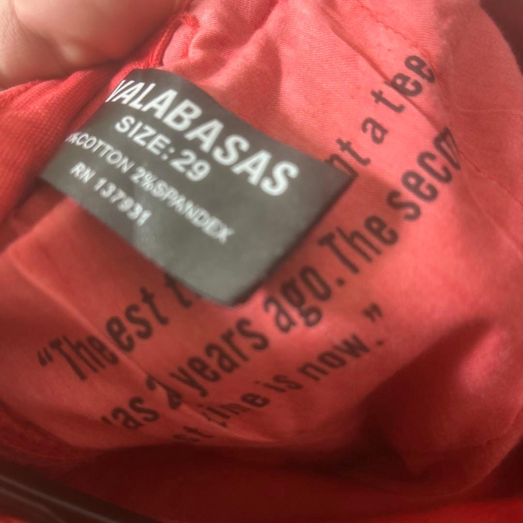 VALABASAS レッド スリムフィット デニム