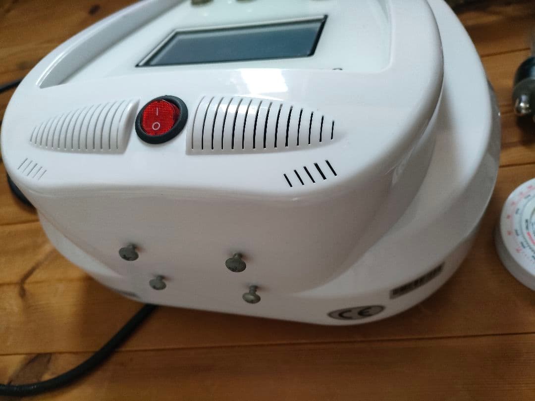 5in1キャビテーション　3MHz光ラジオ+バキューム　家庭用痩身機器