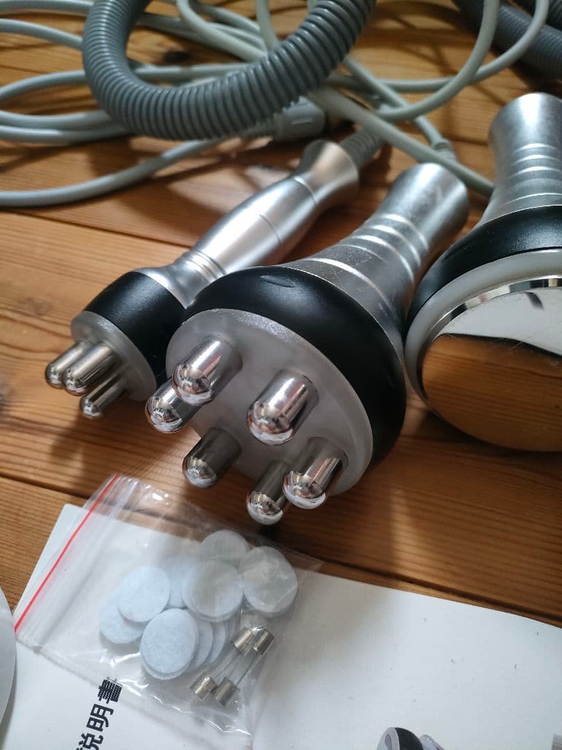 5in1キャビテーション　3MHz光ラジオ+バキューム　家庭用痩身機器