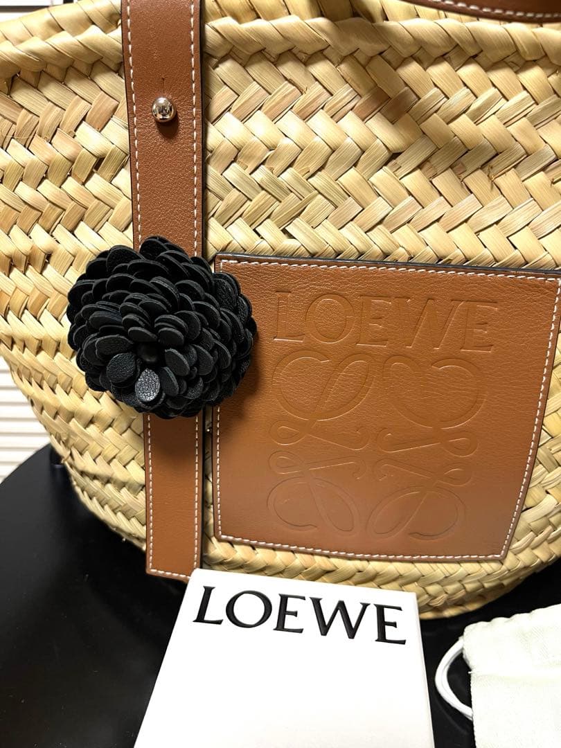 【Yuka Kaeです】　ロエベ　カゴバッグM お花チャーム付き