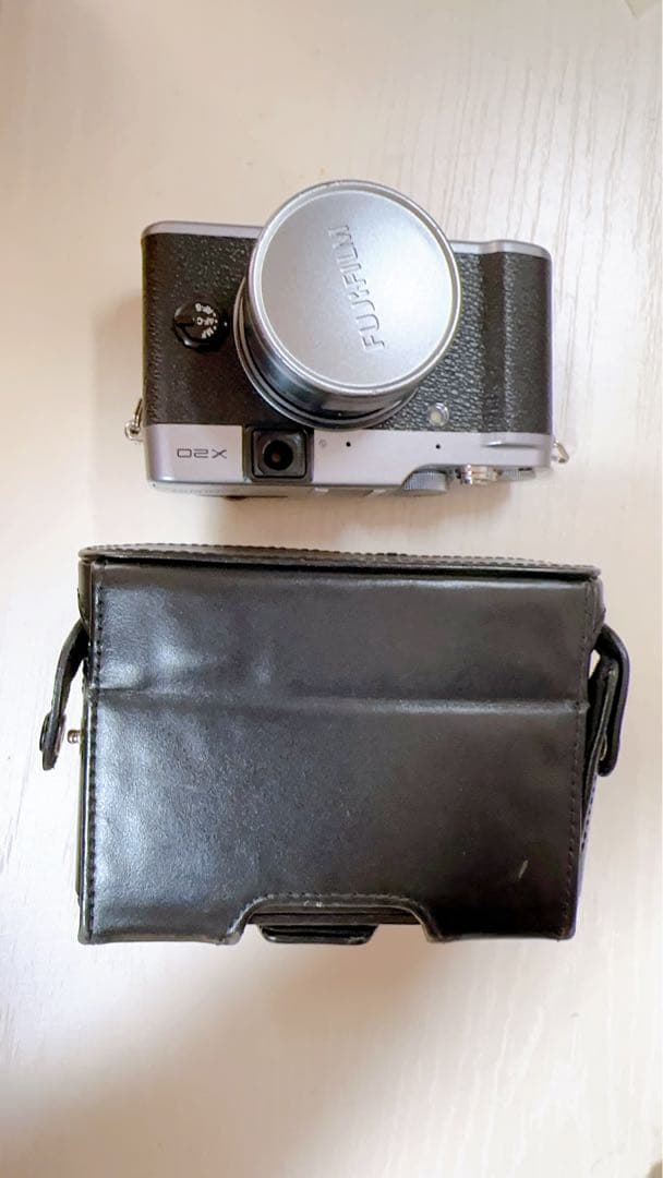 富士フイルム X20