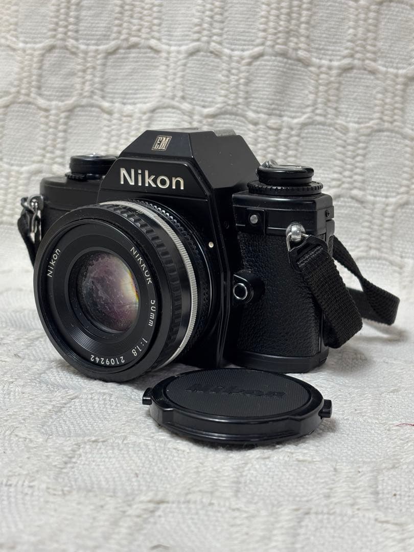 ✨お値打ち品✨Nikon EM フィルムカメラ レンズキット　現状品