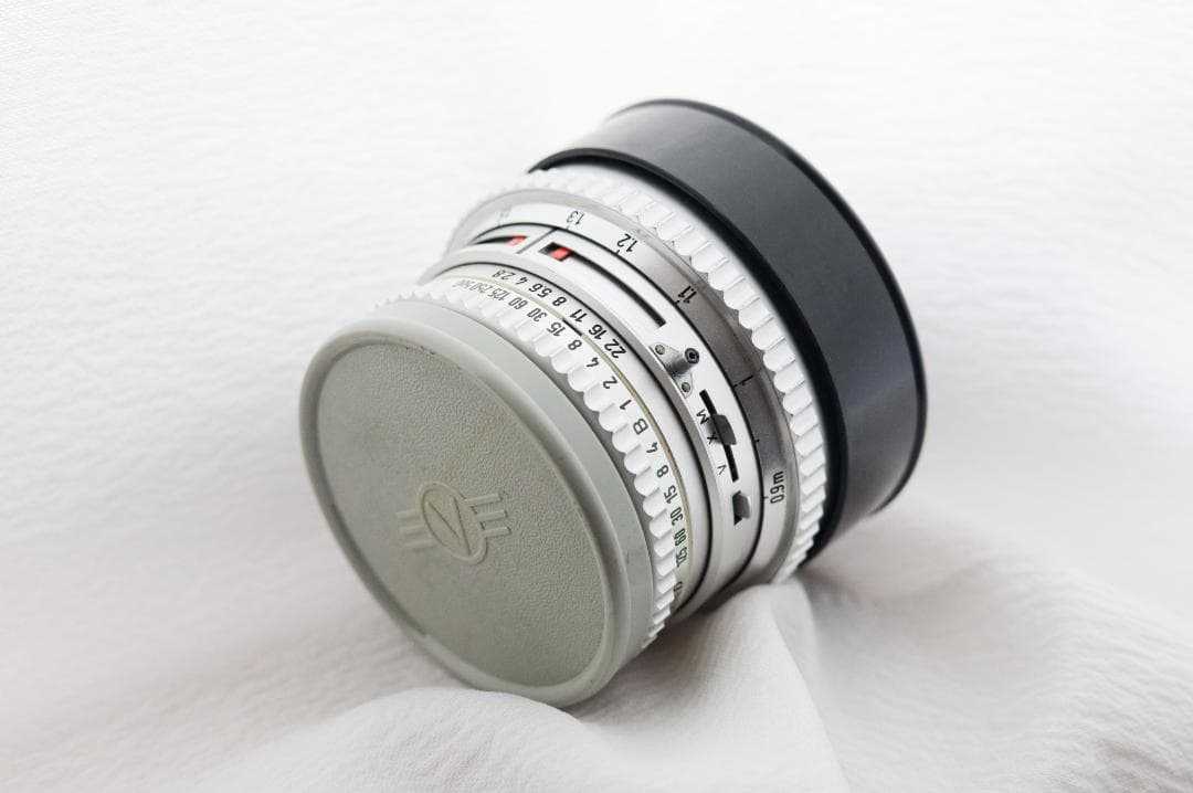 ハッセルブラッドCarl zeiss Planar T* 80mm 2.8