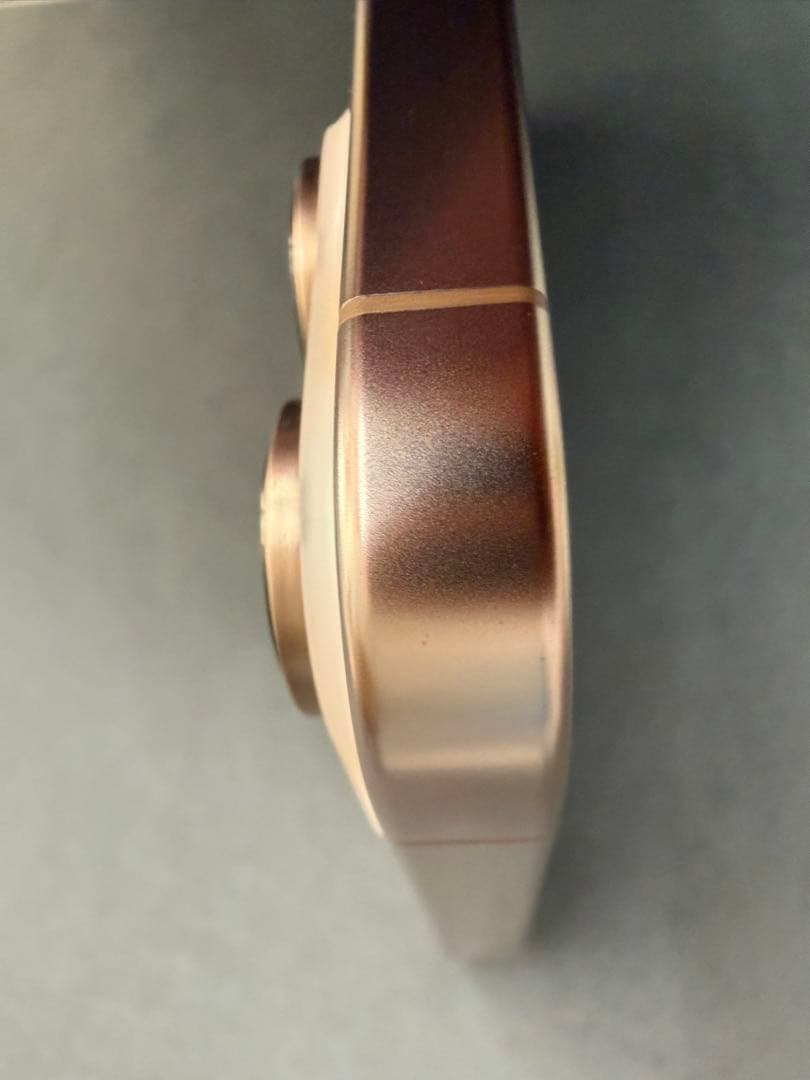 iPhone 16 Pro MAX 1TBデザートチタニウム バッテリー100%