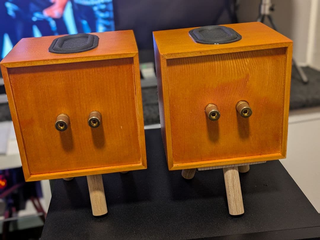 中古希少品 talbot one 木製キューブ型スピーカー Makuake掲載