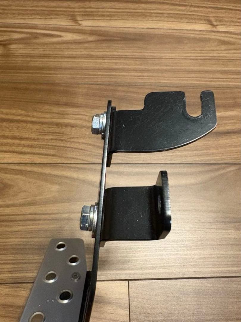 APIO ジムニーJB64 JB74 MTフットレスト