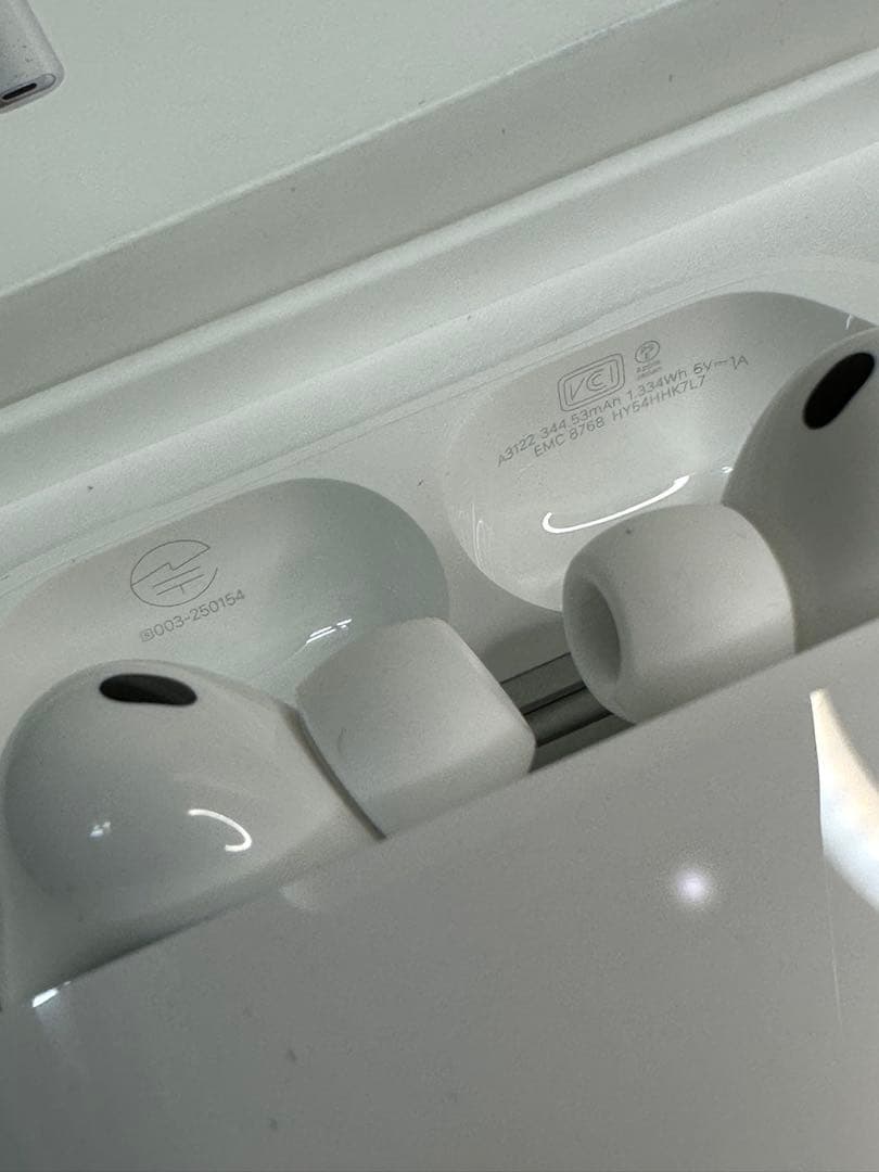 【ほぼ未使用】AirPods Pro 3 MFHP4J/A HK7L7