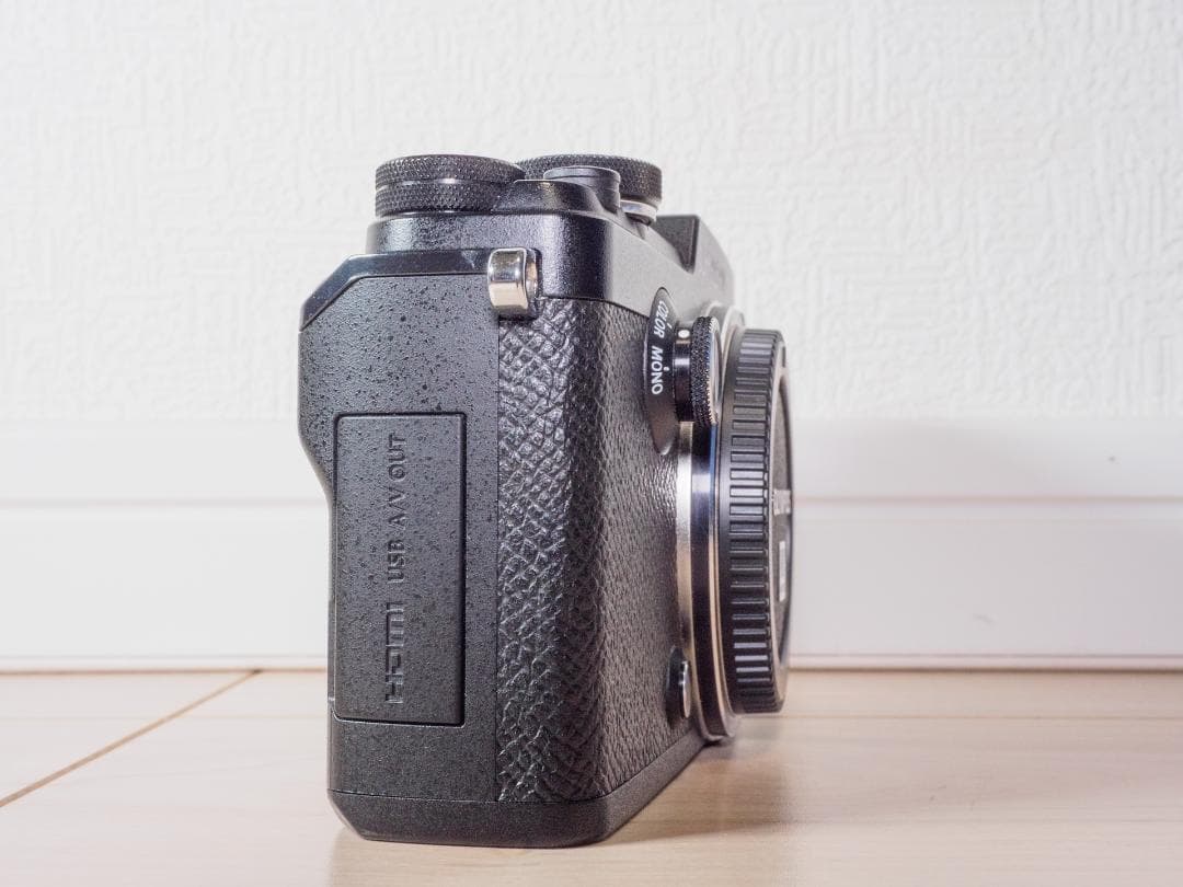 美品 OLYMPUS PEN-F ブラック ショット数3032回