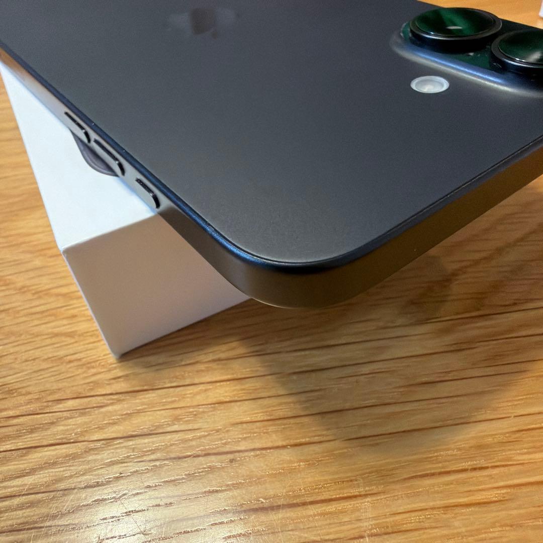 Apple iPhone16プラス SIMフリー本体 ブラック 128GB