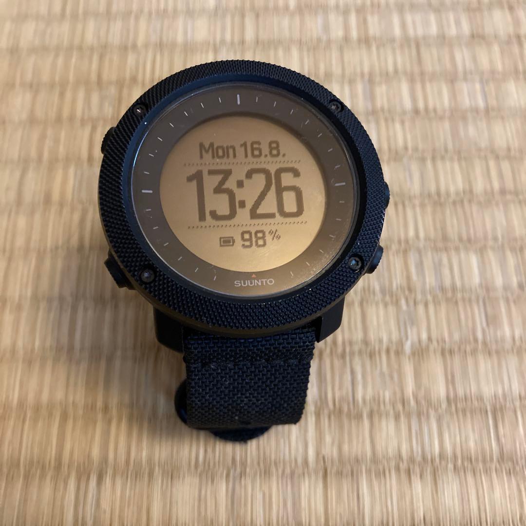 時計 suunto traverse alpha
