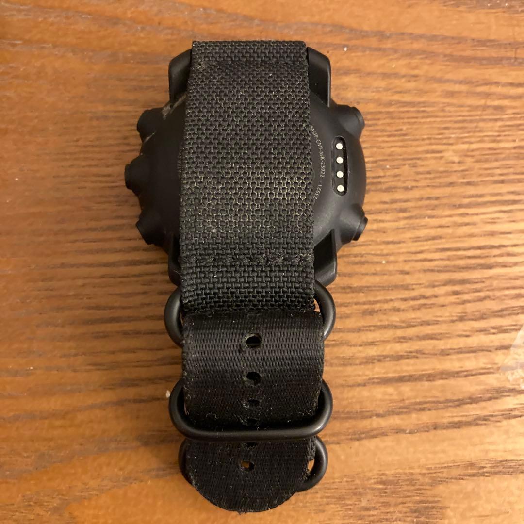 時計 suunto traverse alpha