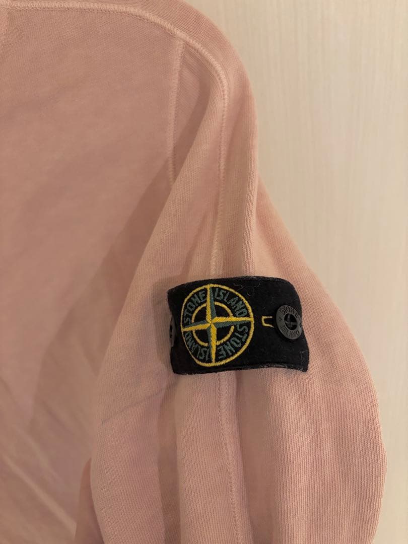 ストーンアイランド ピンク パーカー