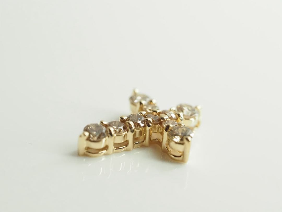 0.50ct！クロス　十字架　K18YG 天然ダイヤモンドペンダントトップ