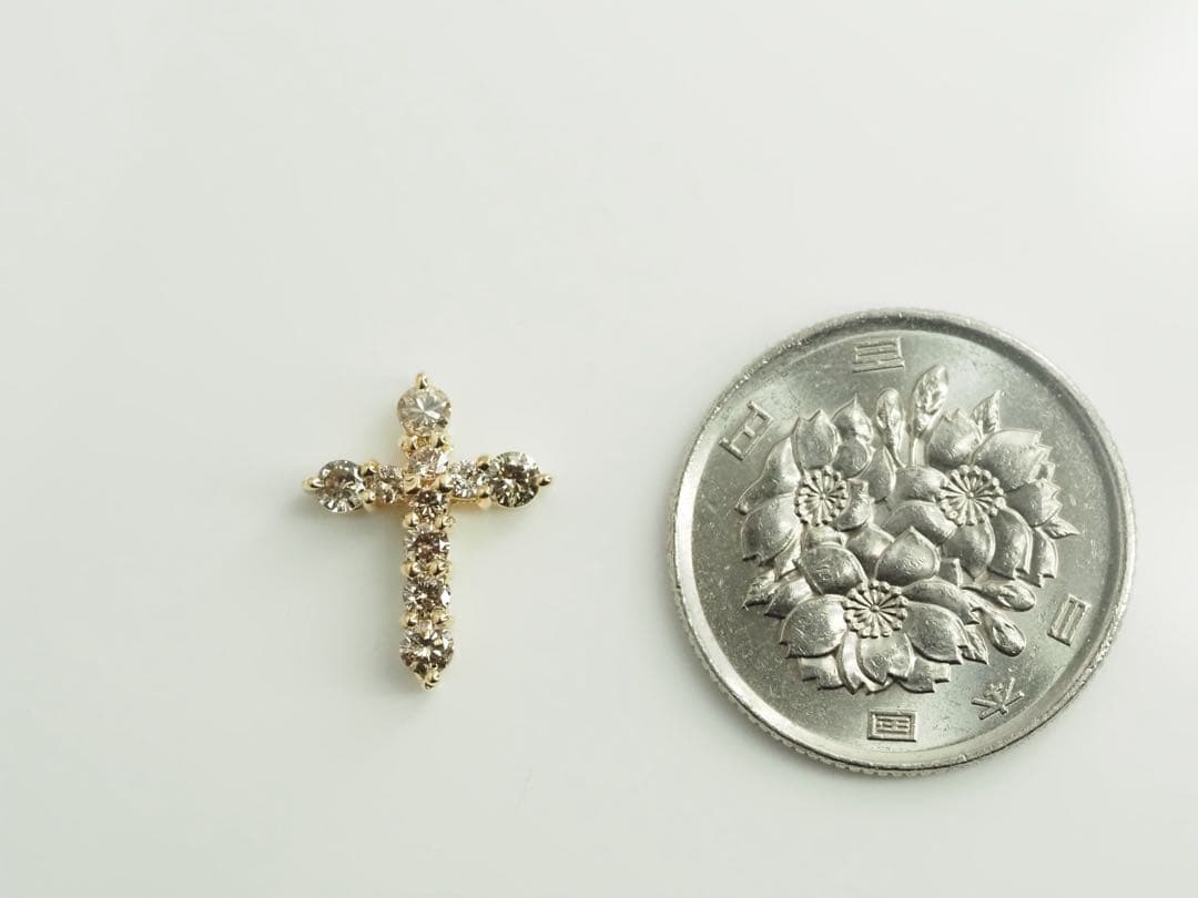 0.50ct！クロス　十字架　K18YG 天然ダイヤモンドペンダントトップ