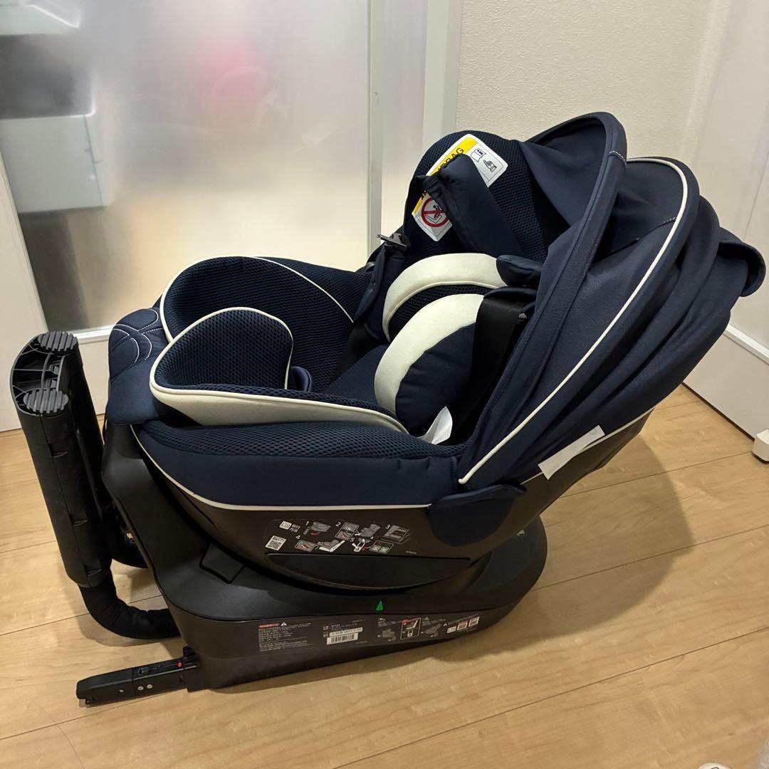 美品　エールべべ クルット5i グランス ISOFIX ネイビー 360°