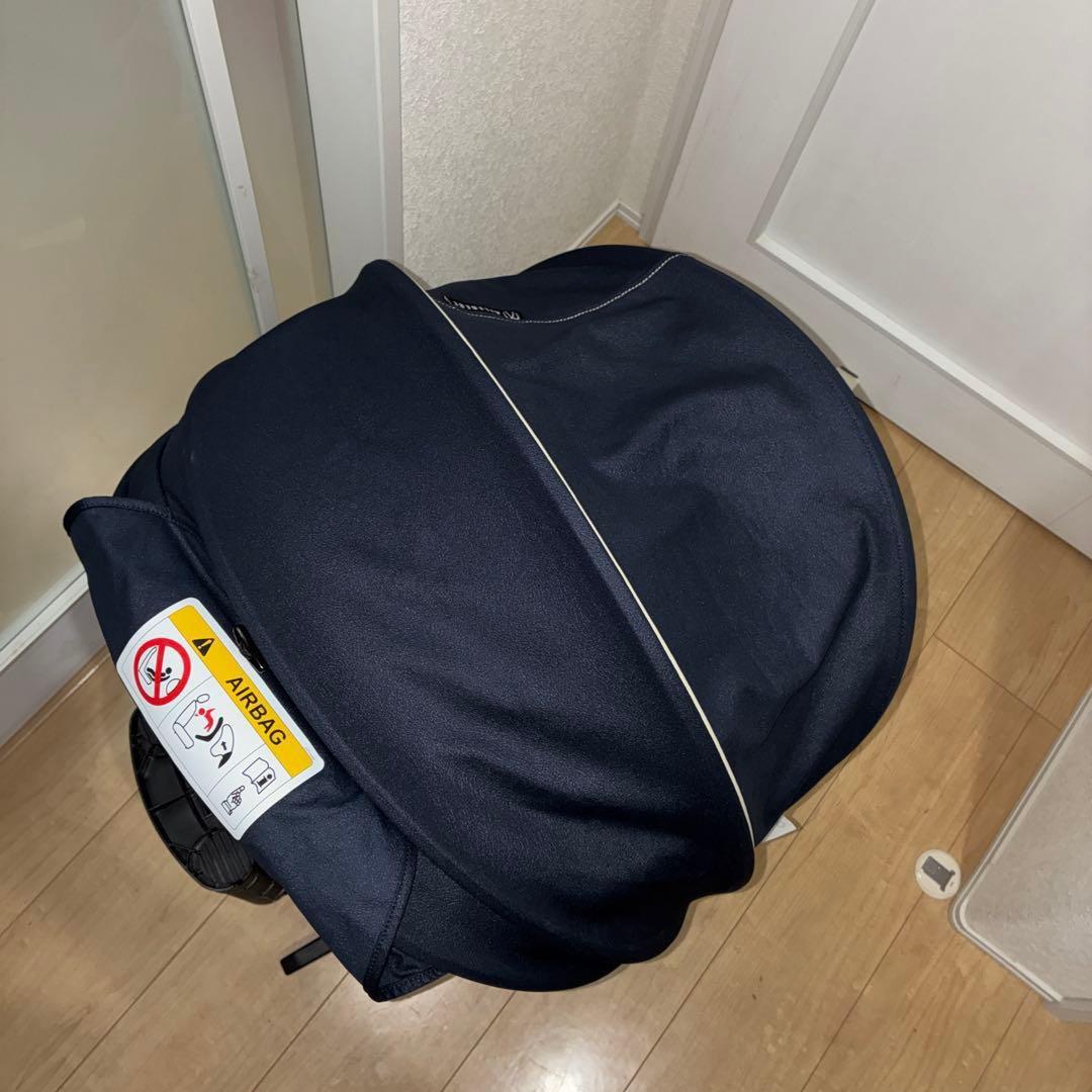 美品　エールべべ クルット5i グランス ISOFIX ネイビー 360°