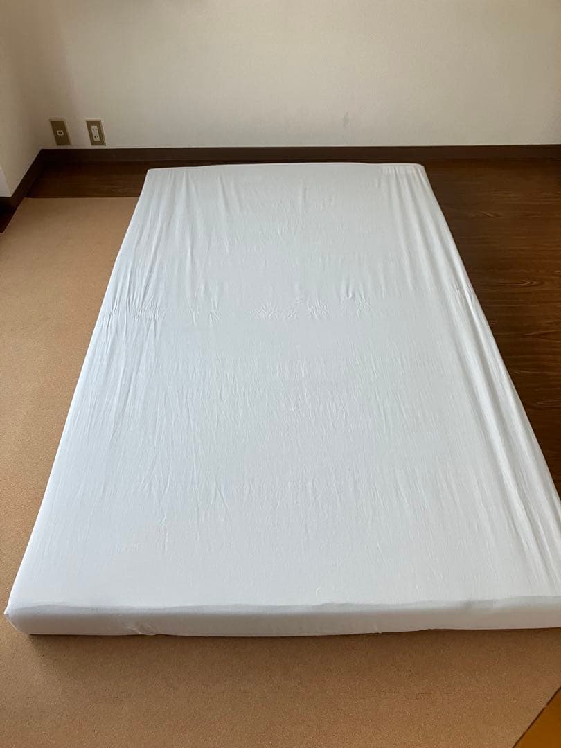 マニフレックス メッシュウィング　セミダブル 美品　オーダーシーツ付き