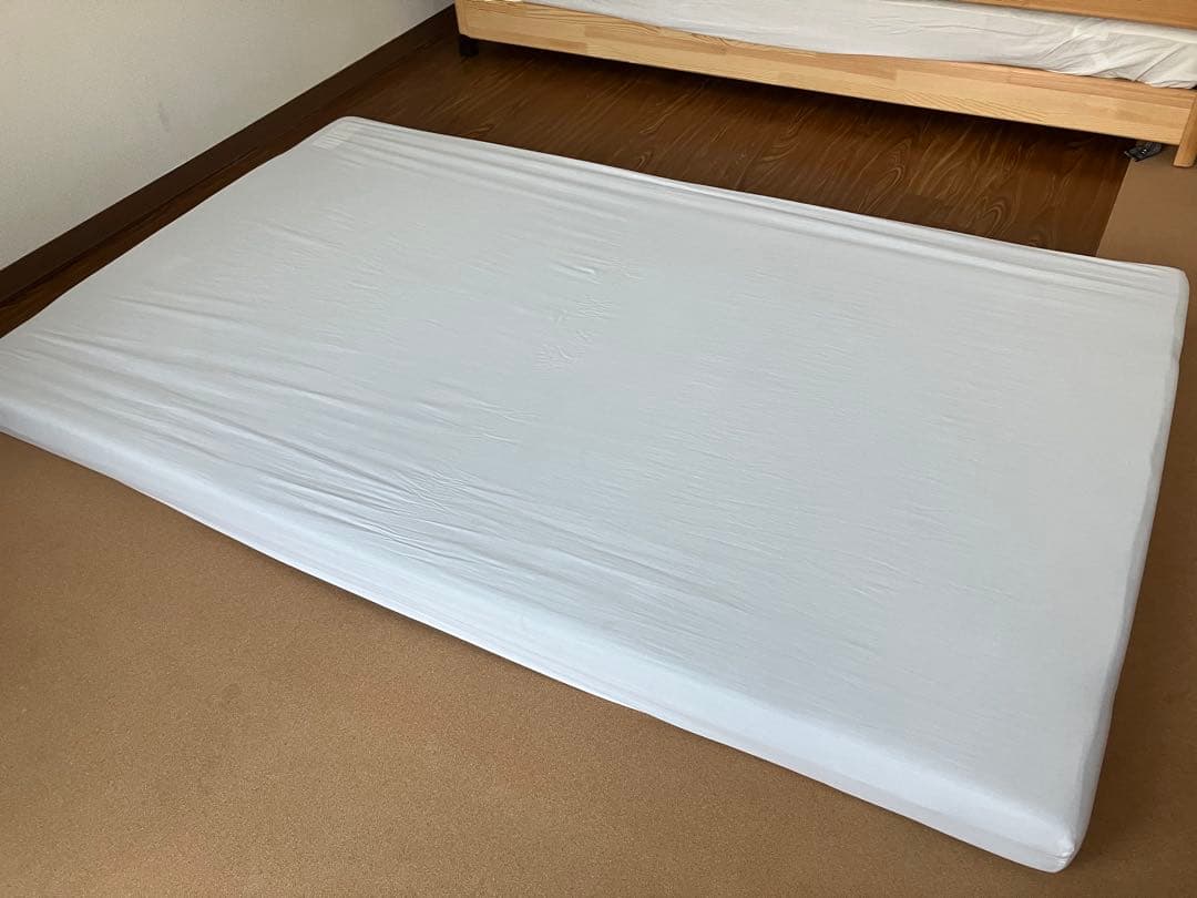 マニフレックス メッシュウィング　セミダブル 美品　オーダーシーツ付き