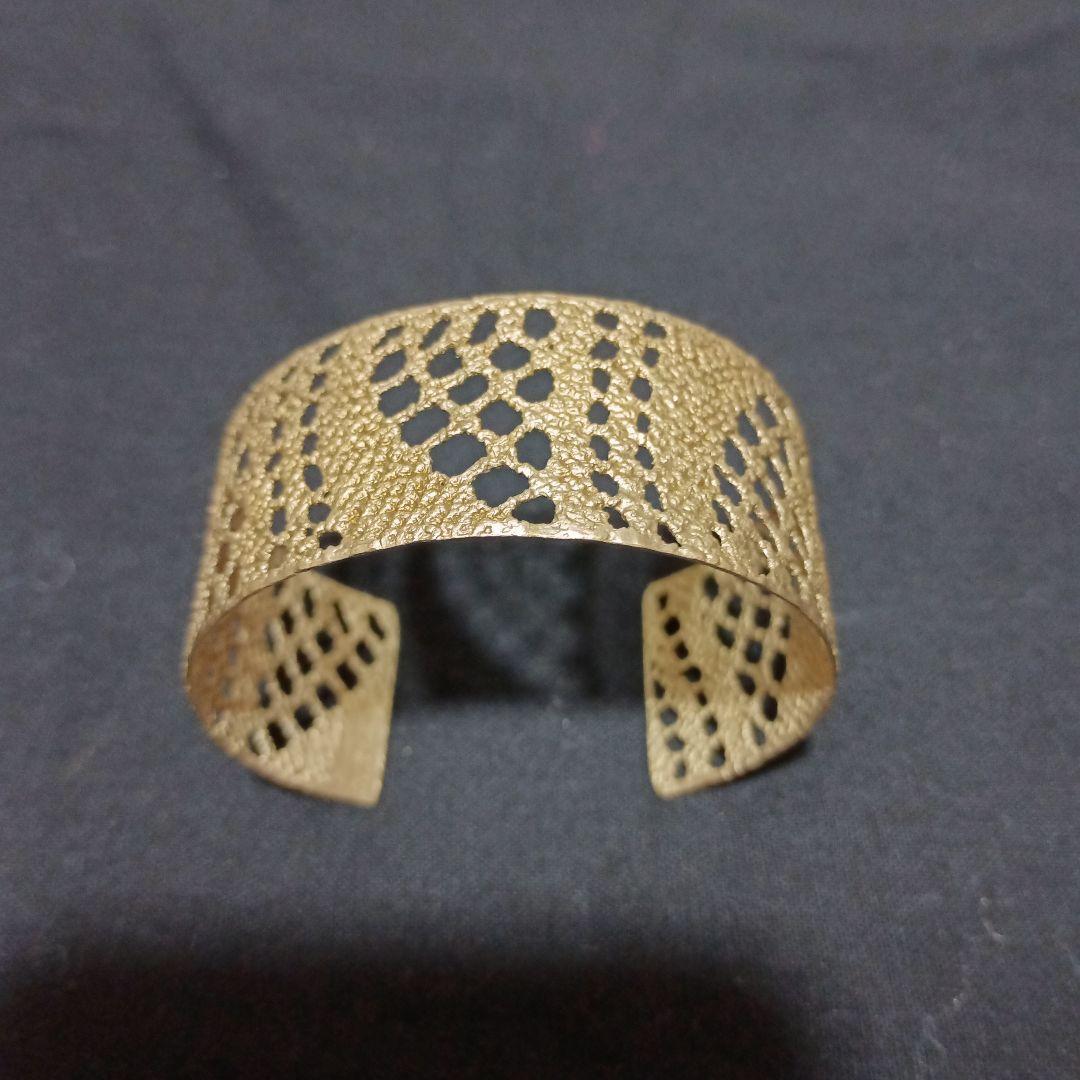 MAISON RUBAS. ゴールドレースバングル