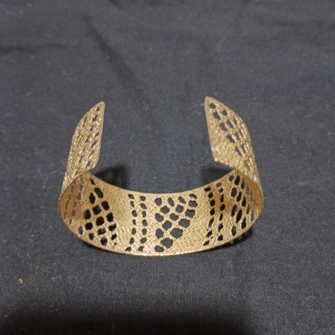 MAISON RUBAS. ゴールドレースバングル