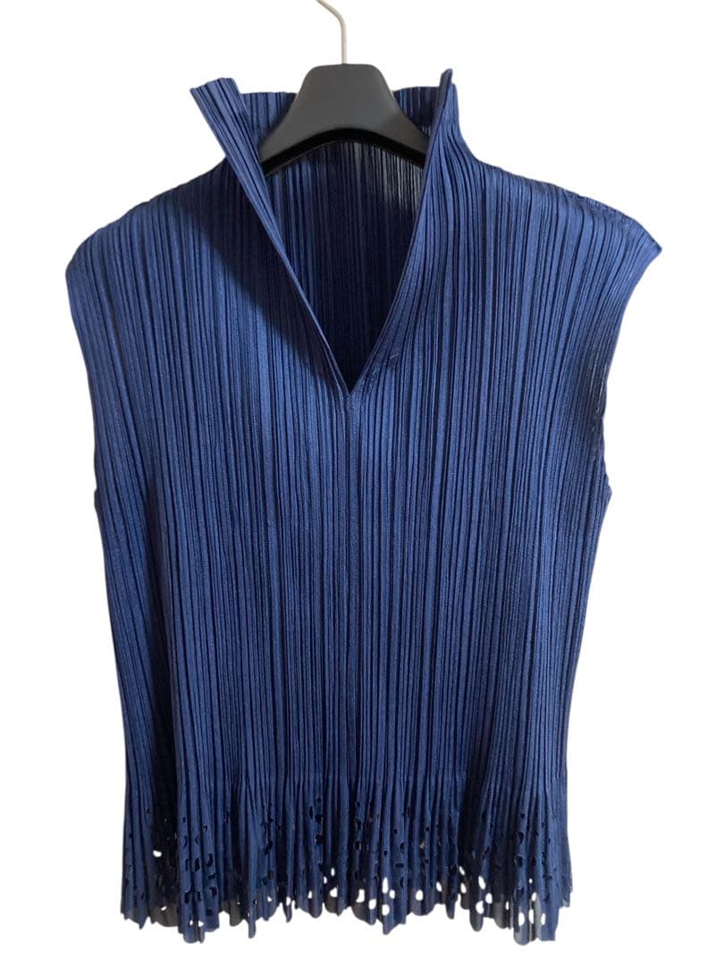 レア美品✨イッセイミヤケ 3 ネイビー ノースリーブ プリーツプリーズ