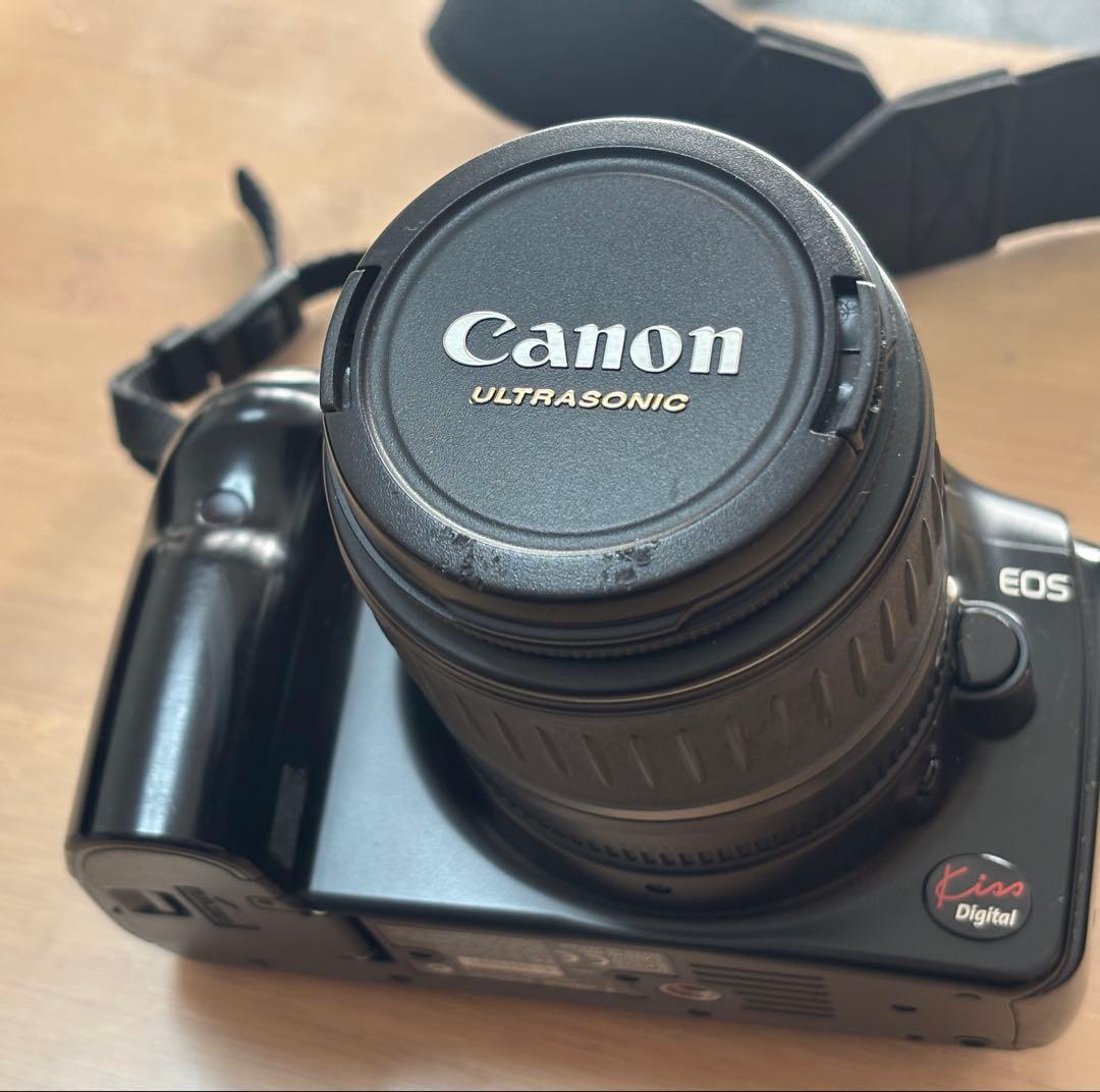 Canon EOS Kiss Digital 一眼レフ カメラ レンズ2本