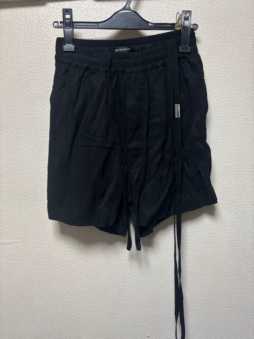 アンドゥムルメステール ショートパンツ