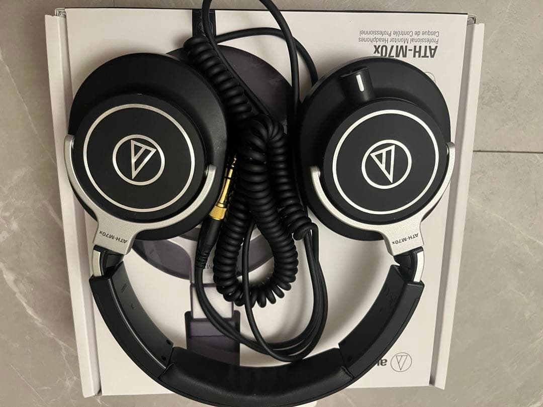 【極美品】オーディオテクニカ ATH-M70x モニターヘッドホン