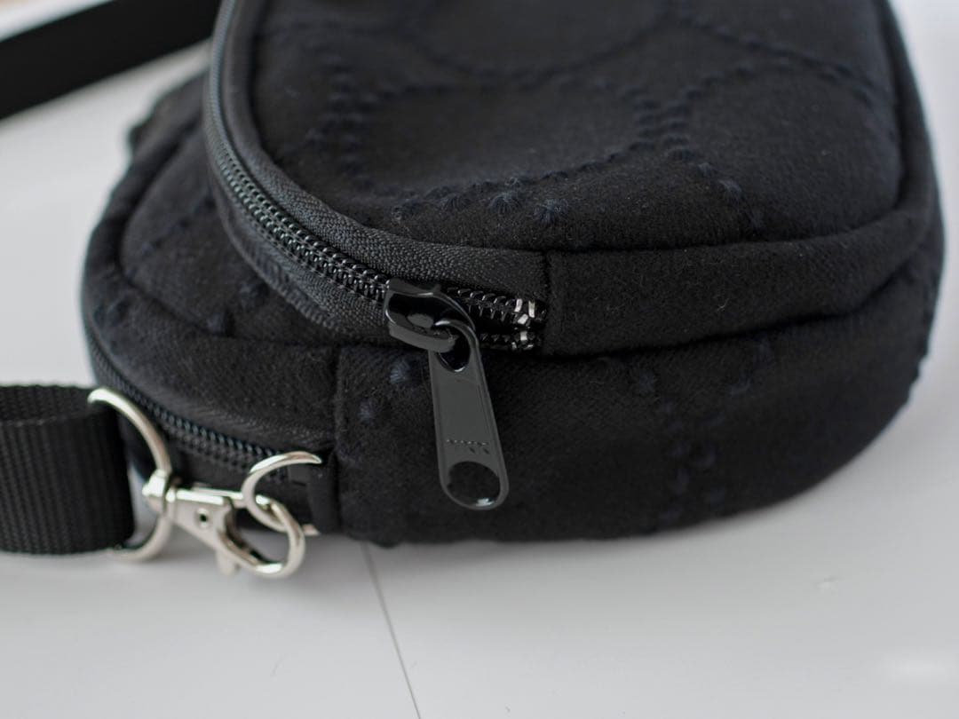 ミナペルホネン　dopタンバリンのカンガルーバッグ