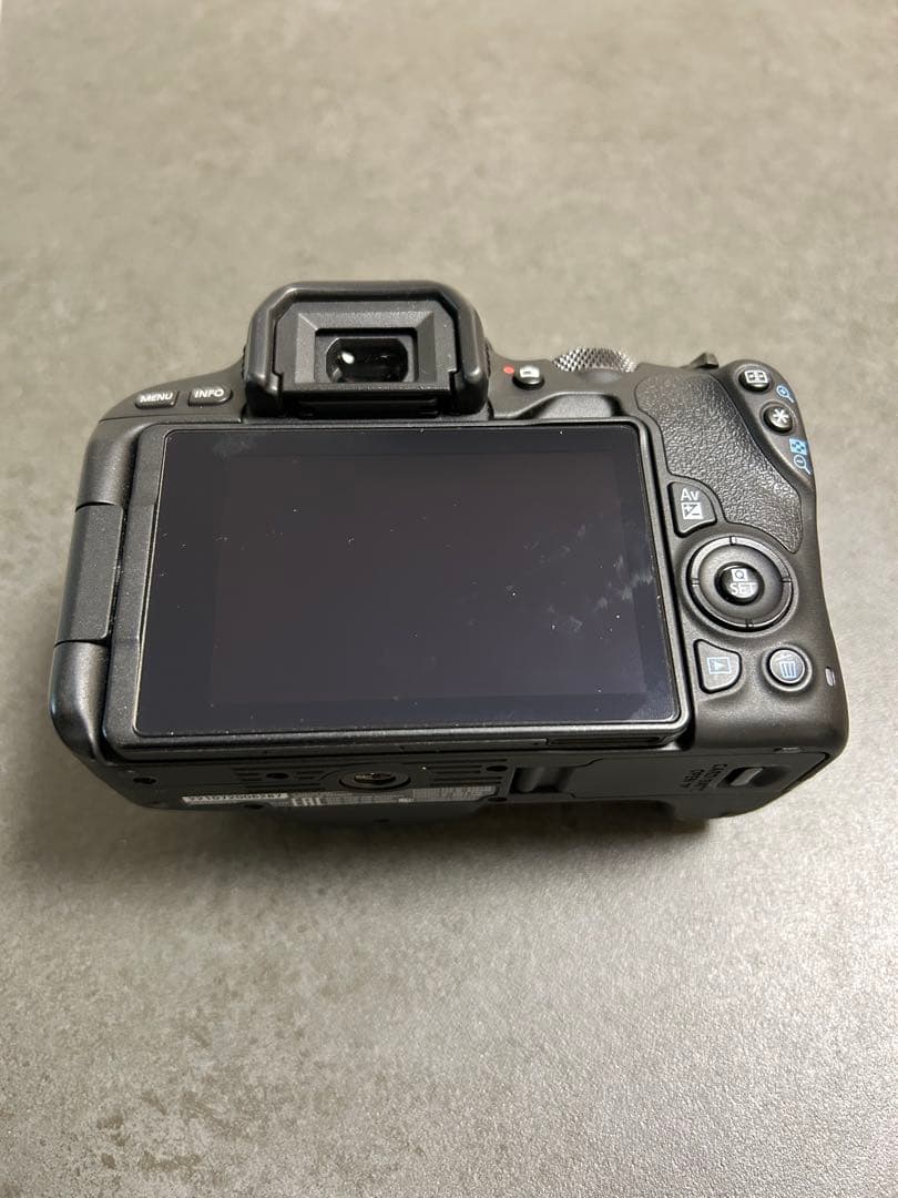 Canon EOS Kiss X9 ダブルレンズキット