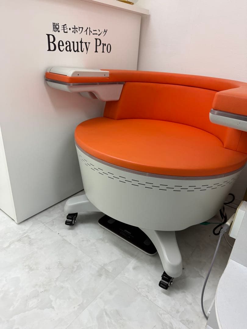 即日発送可！オレンジ　骨盤底筋トレ一ニングチェア EMS 電磁パルス