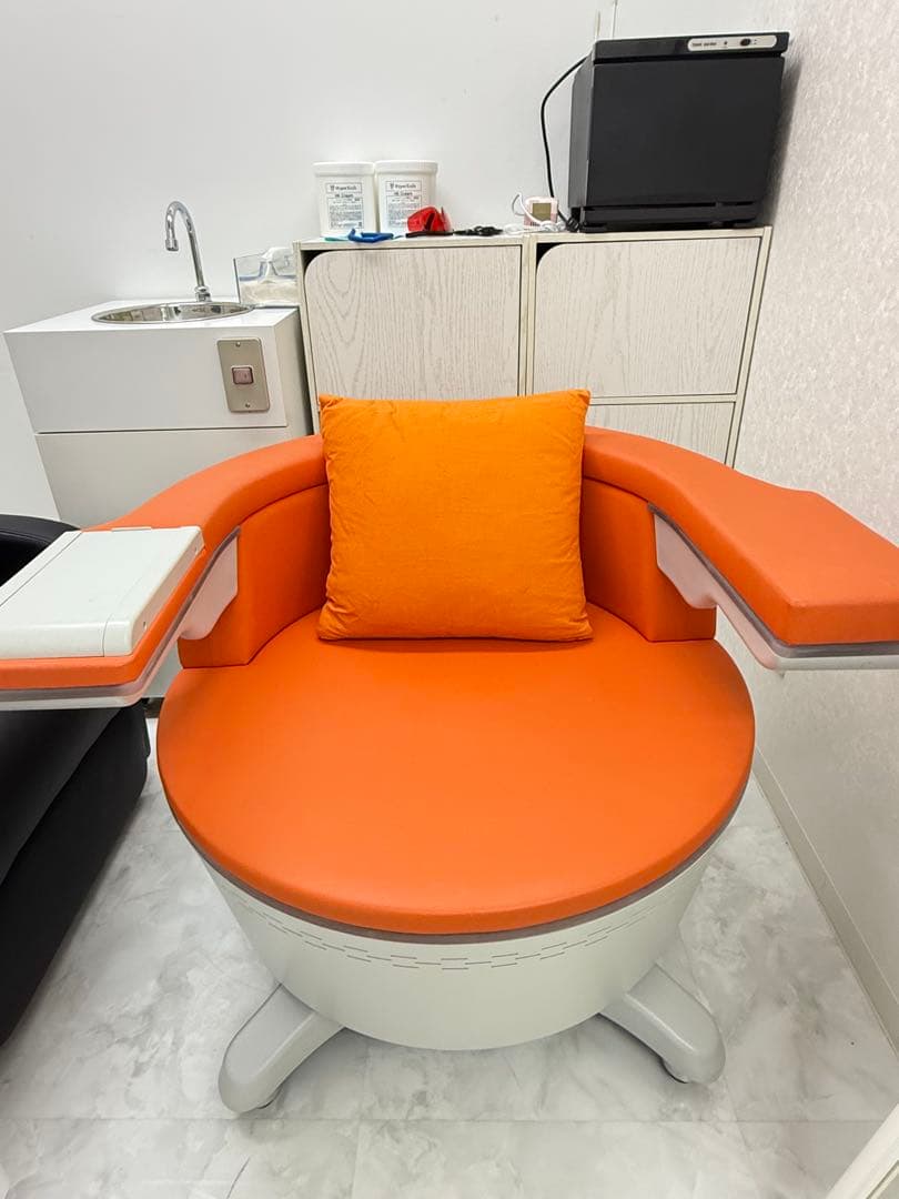 即日発送可！オレンジ　骨盤底筋トレ一ニングチェア EMS 電磁パルス