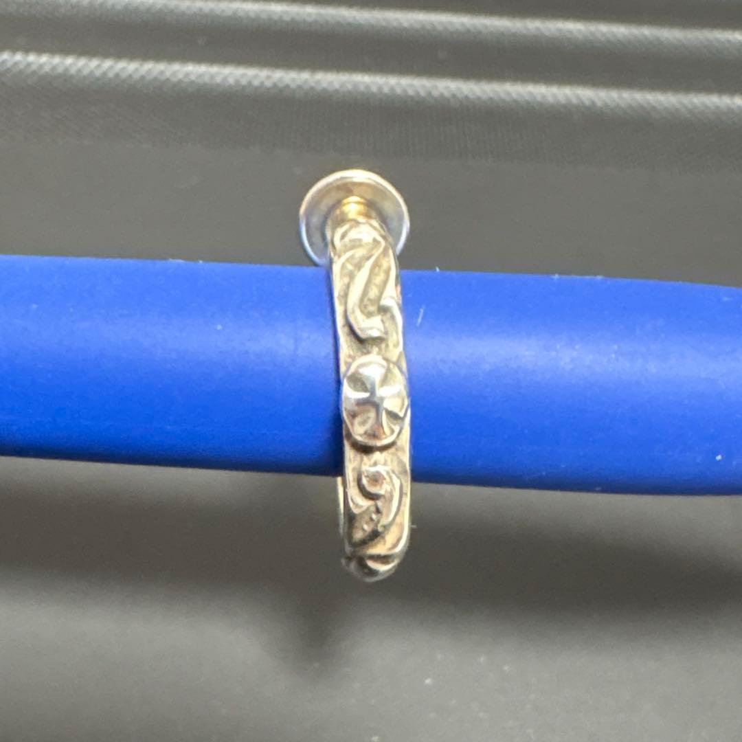 【エムクン】ビルウォールレザー　シルバークロスフープピアス　両耳用