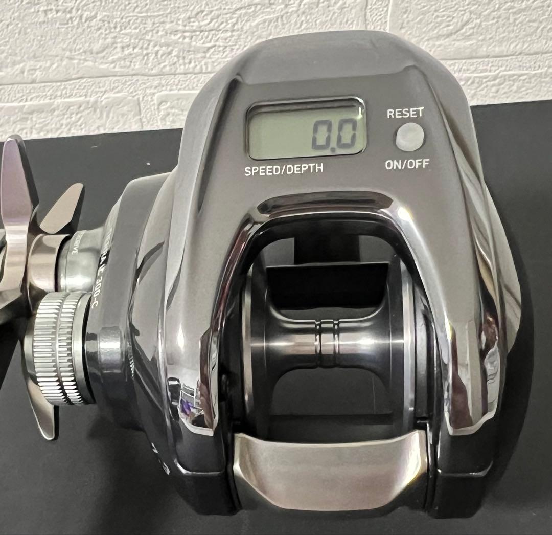 ダイワ ティエラIC 300HL-C 7.3:1 左巻き 美品