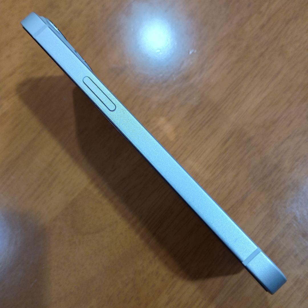 iPhone 13 128GB アイフォン 本体　スターライト 初期化済