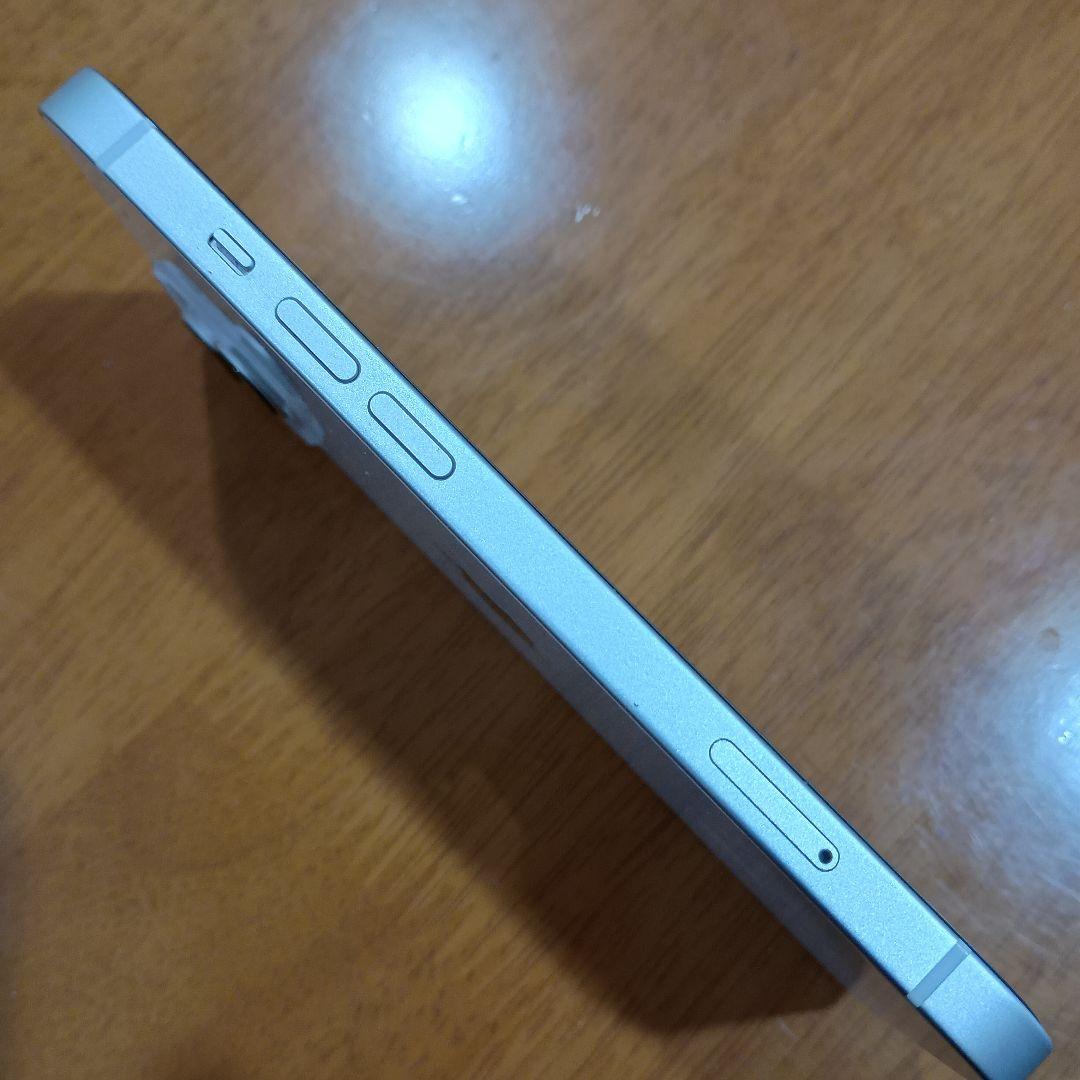 iPhone 13 128GB アイフォン 本体　スターライト 初期化済