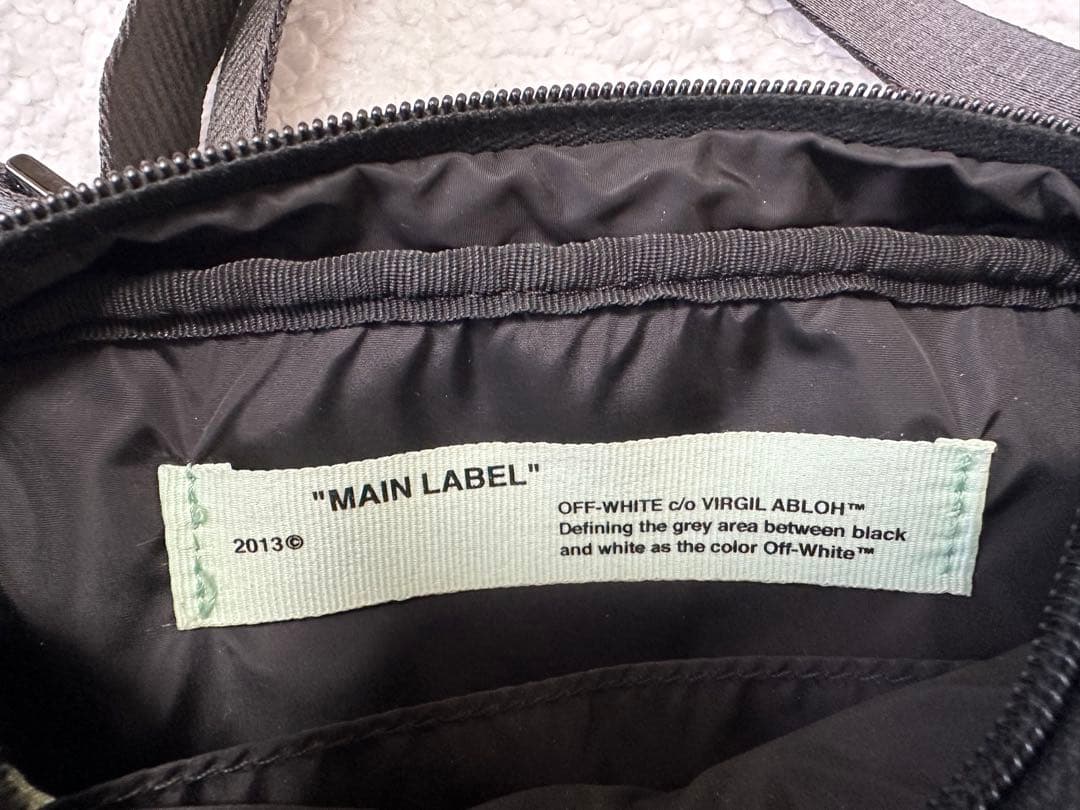 Off-White ショルダーバッグ