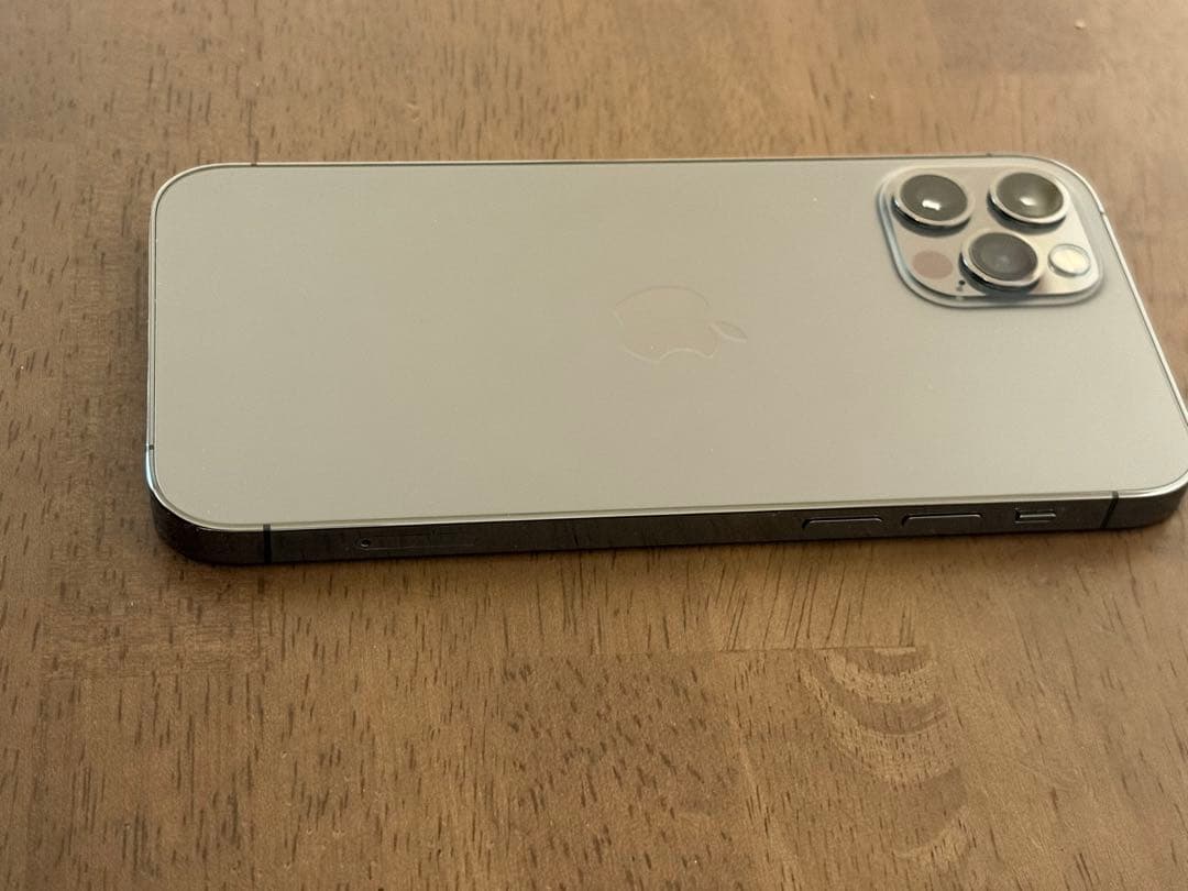 Apple iPhone 12 Pro グラファイト本体