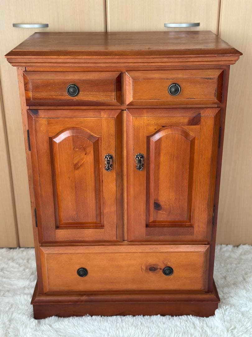 【サイドチェスト】木製　サイドボード　収納棚　電話台　飾り台　インテリア◎