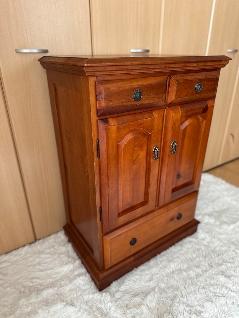 【サイドチェスト】木製　サイドボード　収納棚　電話台　飾り台　インテリア◎