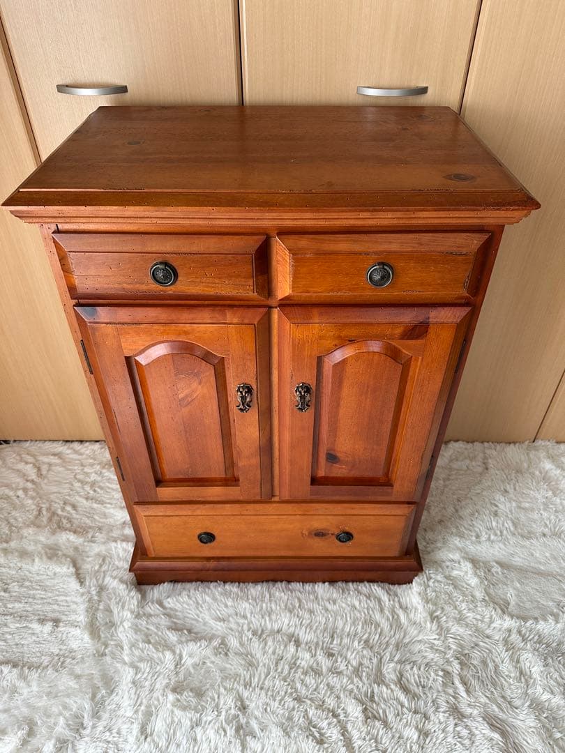 【サイドチェスト】木製　サイドボード　収納棚　電話台　飾り台　インテリア◎