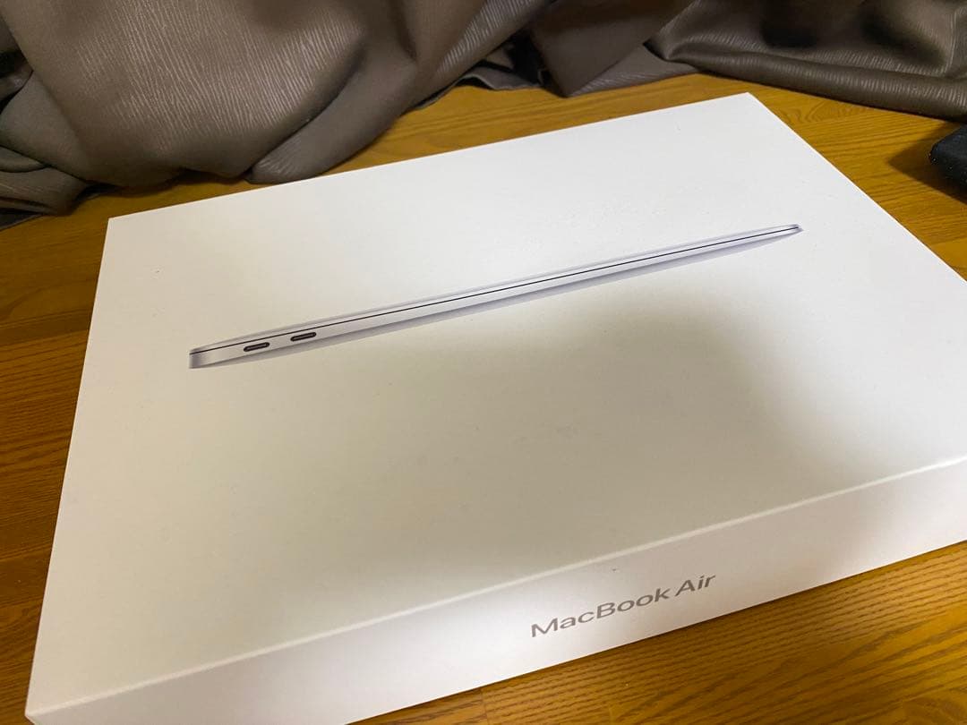 【未使用】Apple Macbook Air M1 2020 13-inch