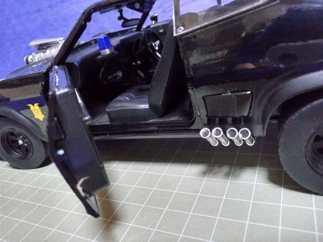 28cm グリーンライト 1/18 MADMAXインターセプター/シリアルNo付