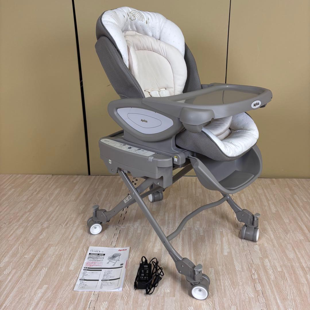 除菌清掃済☆美品☆　アップリカ　ユラリズム　オートスイング　電動式　別売トレイ付