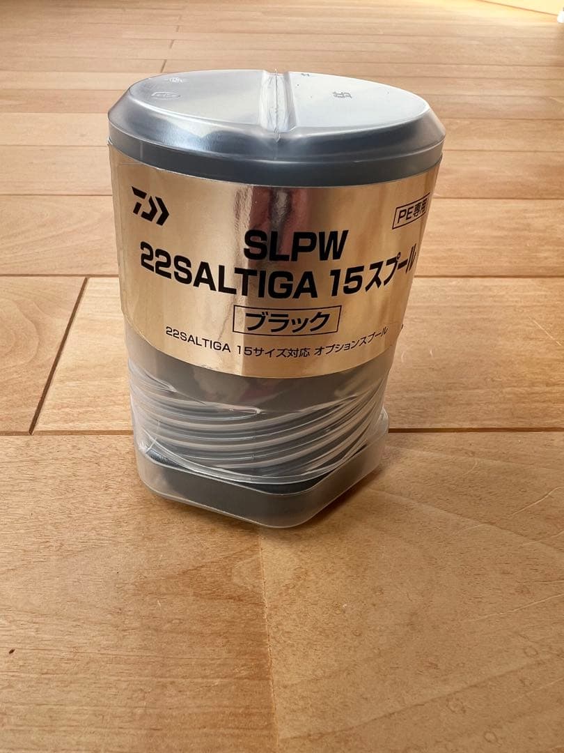 【新品未使用】22SALTIGA 15-SJ 右ハンドル、替えスプール付