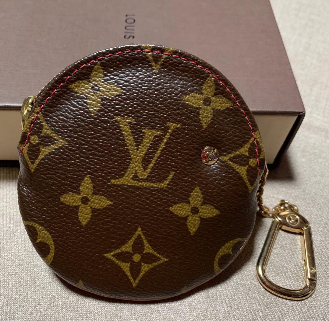 ルイ・ヴィトンx村上隆コラボ チェリーブラッサム柄キーチェーン付きケース