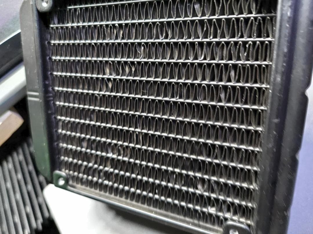 グラフィックボード・グラボ・ビデオカード XFX Radeon R9 Fury X