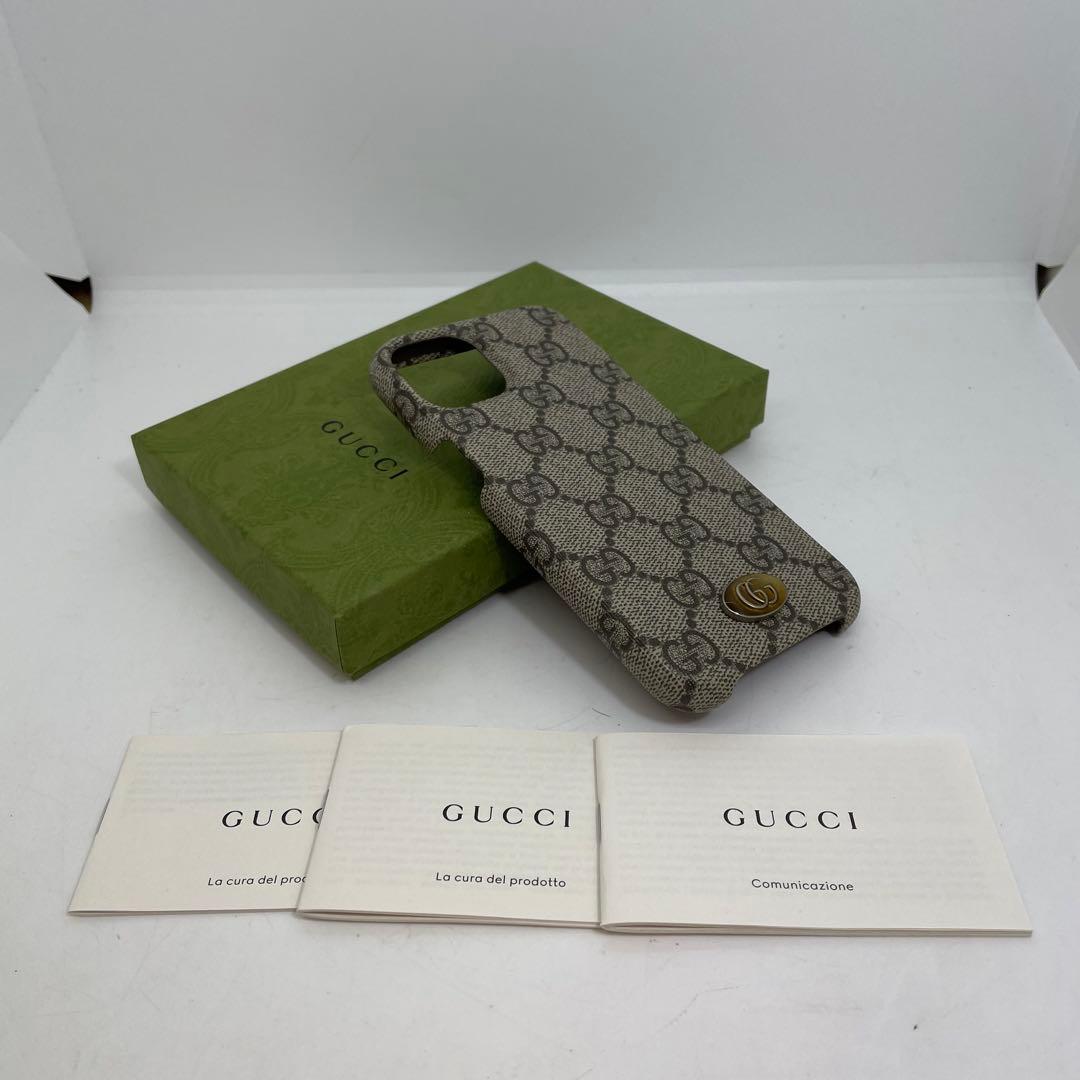 【美品】グッチ GGスプリーム iPhone14 スマホケース