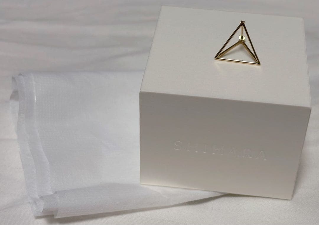 〈シハラ〉トライアングルピアス15