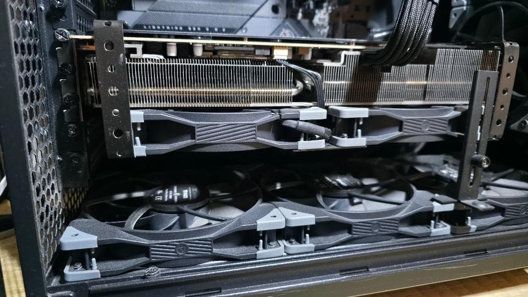 【完動品】ZOTAC RTX4090 TRINITY OC カスタムファン付き